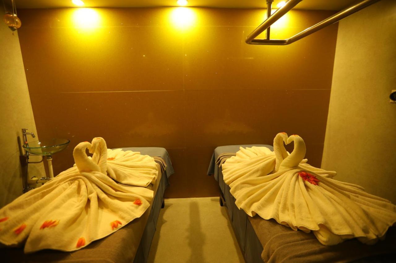 V 7 Hotel Chennai Extérieur photo